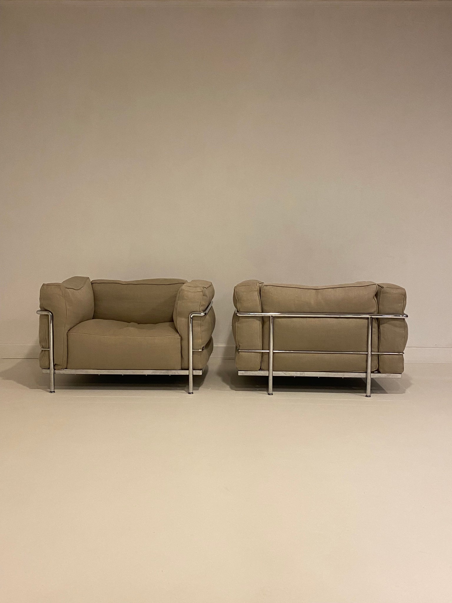 Cassina LC3 Grand Confort chairs - Le Corbusier, Pierre Jeanneret, and Charlotte Perriand