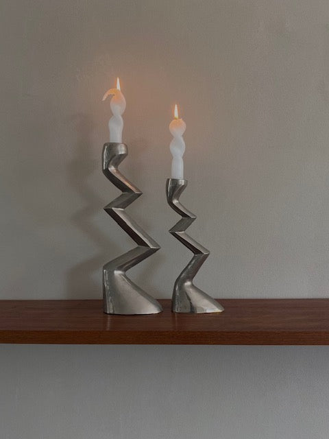 Set of 2 "zig zag" candleholders
