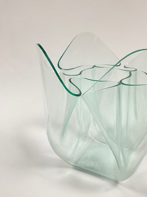 70's plexiglass vase