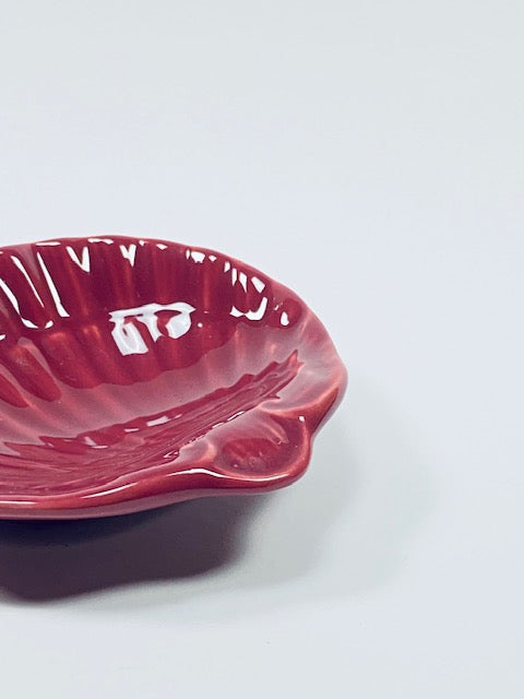 small ceramic seashell-shaped bowl