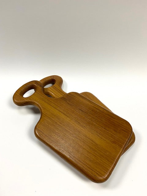 Set of 2 vintage cutting boards